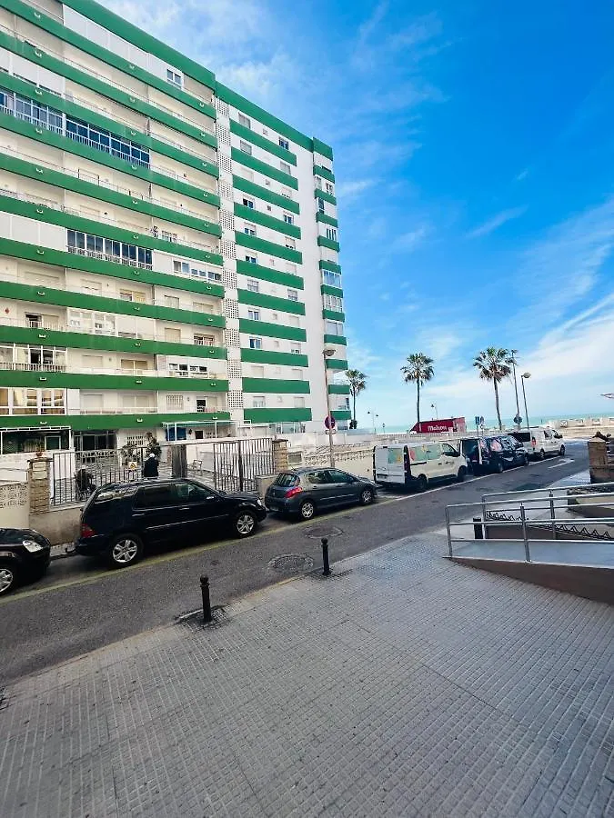 Lägenhet Apartamento Arsenio Beach Cádiz